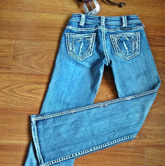 ***SOLD***Cowgirl Tuff XOXO Boot Cut Jeans - Picture 8 of 8